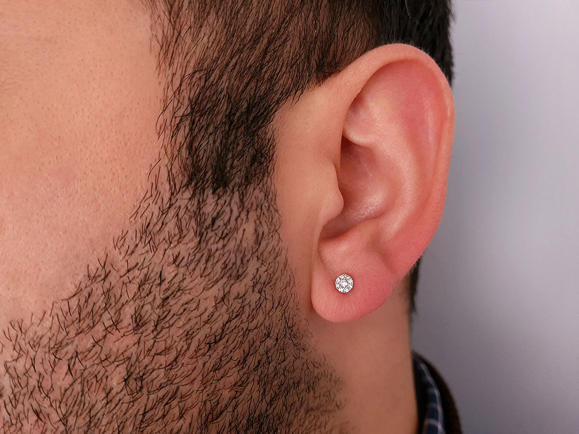 Boucles d'oreilles masculines avec 9 diamants de laboratoire en or blanc 333