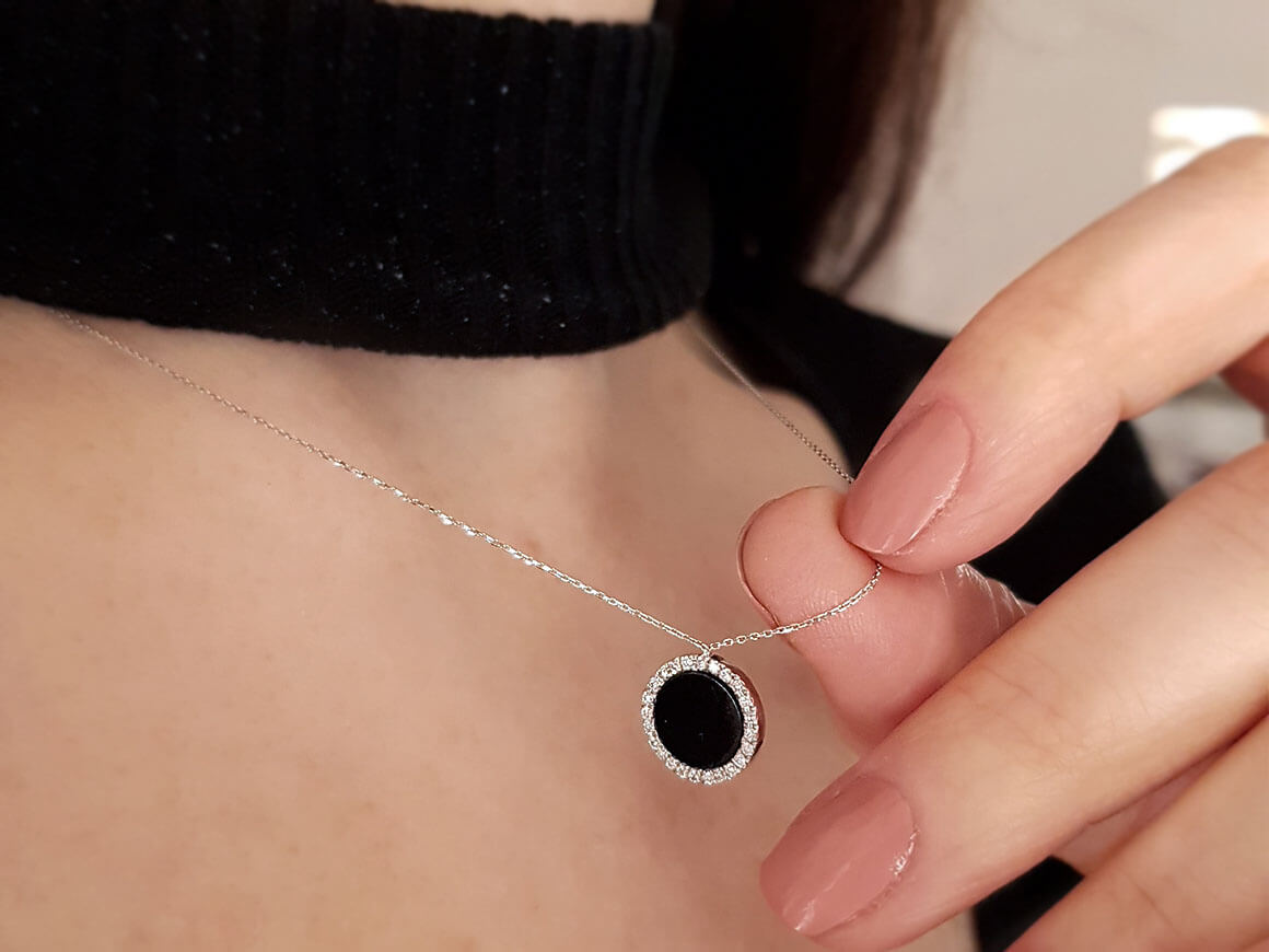 Round Onyx Pendant with Diamonds | 14K White Gold