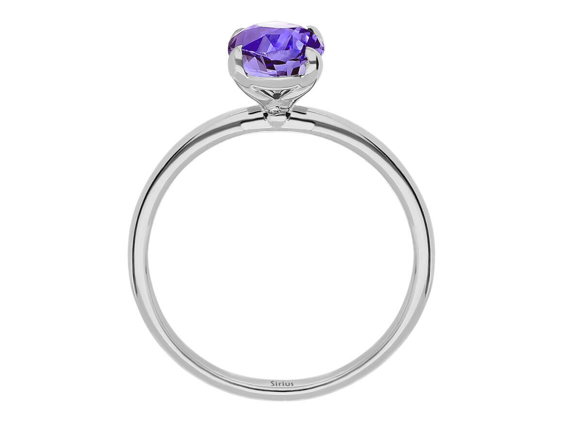 Oval tanzanite solitaire ring in 14K white gold – 1.20 ct