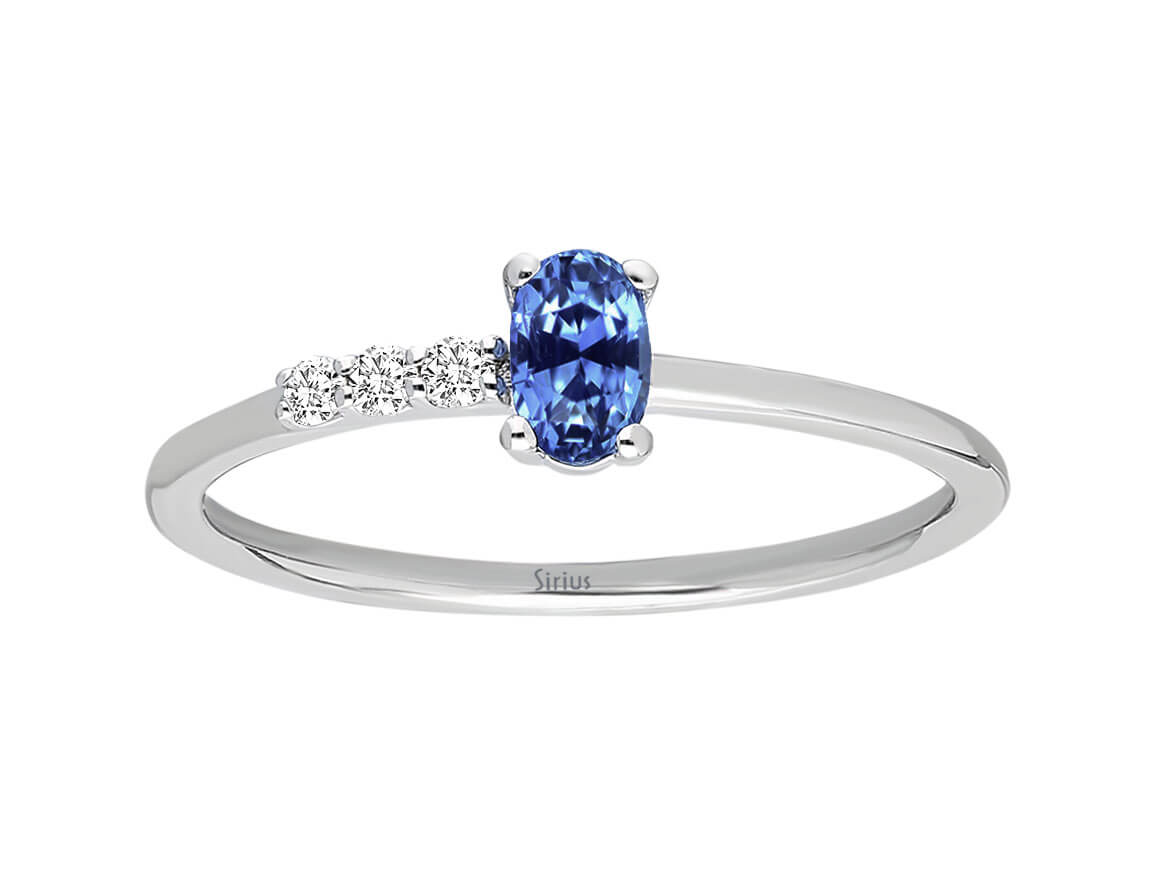 Weißgold-Ring mit ovalem Saphir und Labor-Diamanten