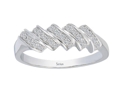Weißgoldring mit 30 laborgezüchteten Diamanten (0,25 Karat), 5 Reihen
