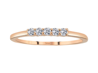Zarter Roségold-Ring mit fünf rund geschliffenen Diamanten