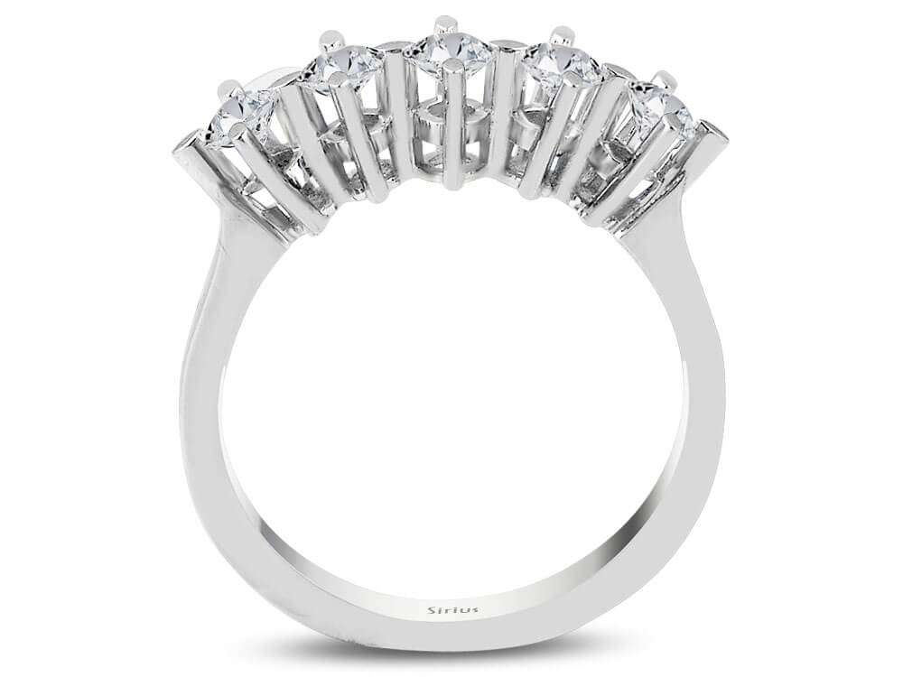 Weißgoldring mit 5 rundfacettierten Diamanten, 0,45 Karat