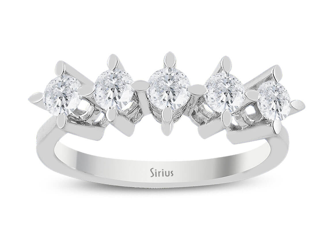 Weißgoldring mit 5 rundfacettierten Diamanten, 0,70 Karat