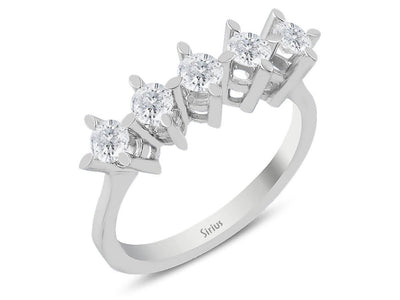 Weißgoldring mit 5 rundfacettierten Diamanten, 0,70 Karat