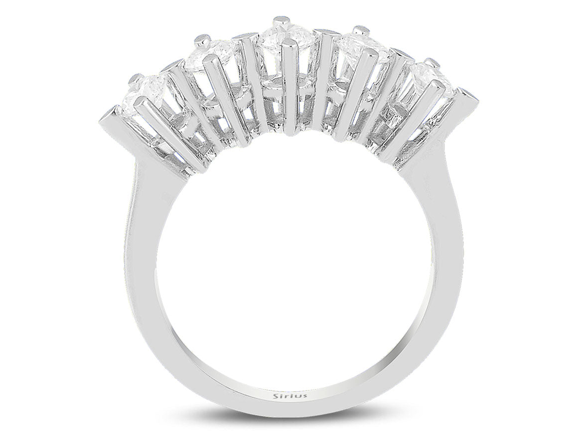 Weißgoldring mit 5 rundfacettierten Diamanten, 0,80 Karat