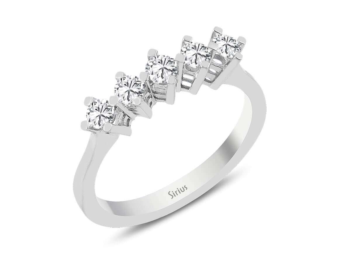 0,41 karatlık 5 laboratuvarda yetiştirilmiş elmaslı beyaz altın yüzük – Rosy Lab Diamonds’tan yüksek kaliteli Mücevher