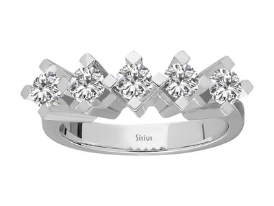 14K white gold ring with 5 round diamonds (0.77 carat)