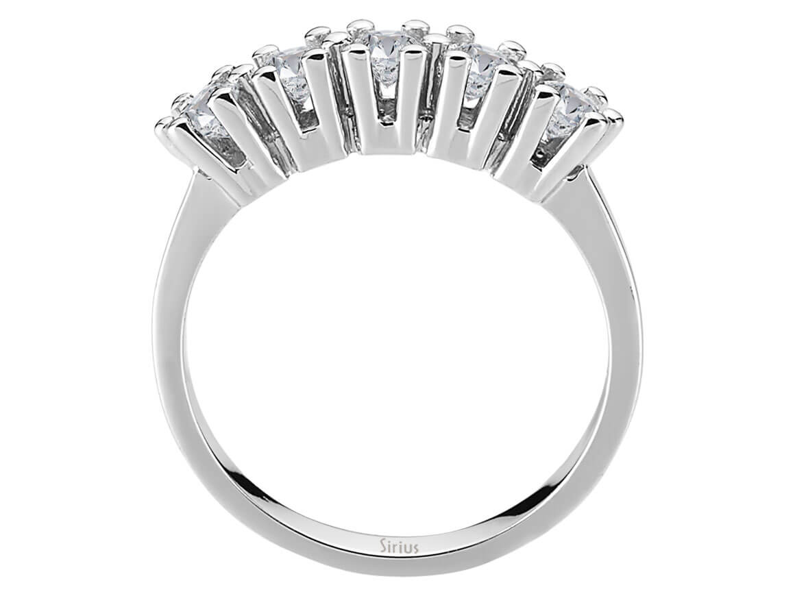 Bague en diamant moderne à 5 pierres, Taille Brillant Rond, en Or Blanc 14 carats - diamants cultivés en laboratoire - Bijoux haut de gamme de Rosy Lab Diamonds