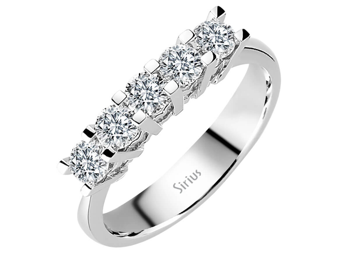 Elegant five-stone ring with 0.80 ct round diamonds | 14K gold – high-quality Jewelry from Rosy Lab Diamonds