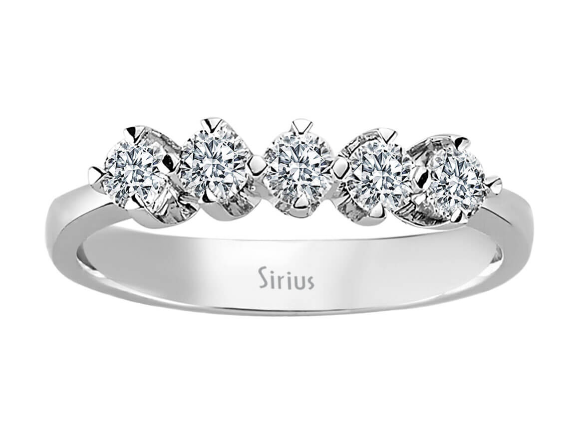 Elegant five-stone ring with 0.58 ct round diamonds | 14K gold - fine Jewelry by Rosy Lab Diamonds