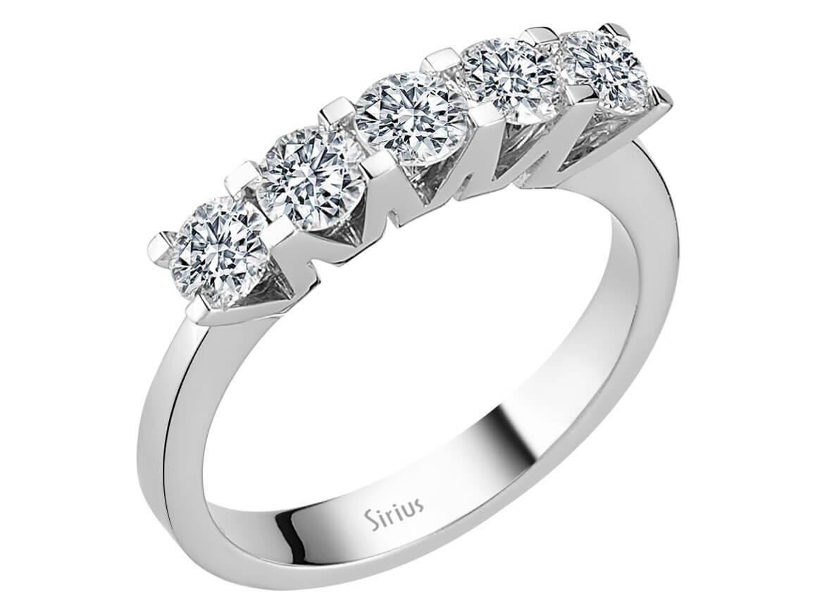 Élégante bague à 5 pierres avec diamant rond en Or Blanc 14 carats - Diamants de laboratoire - Bijoux haut de gamme de Rosy Lab Diamonds