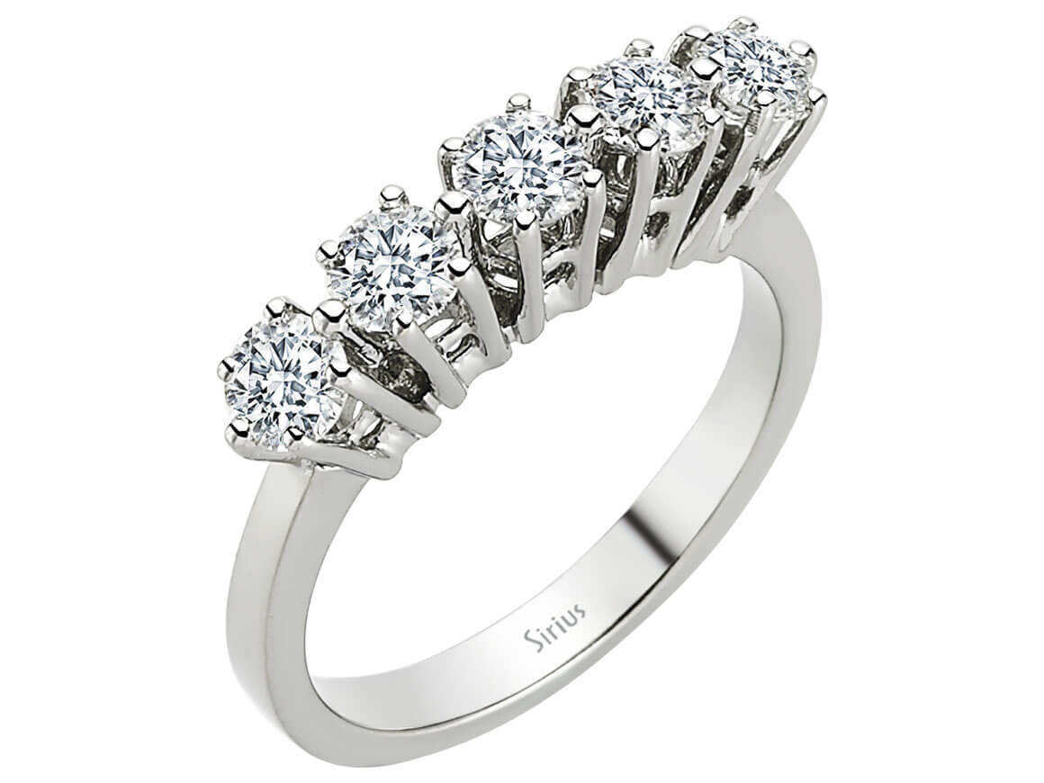 Zeitloser 5-Steine-Ring aus 14 Karat Weißgold mit rund geschliffenen Diamanten