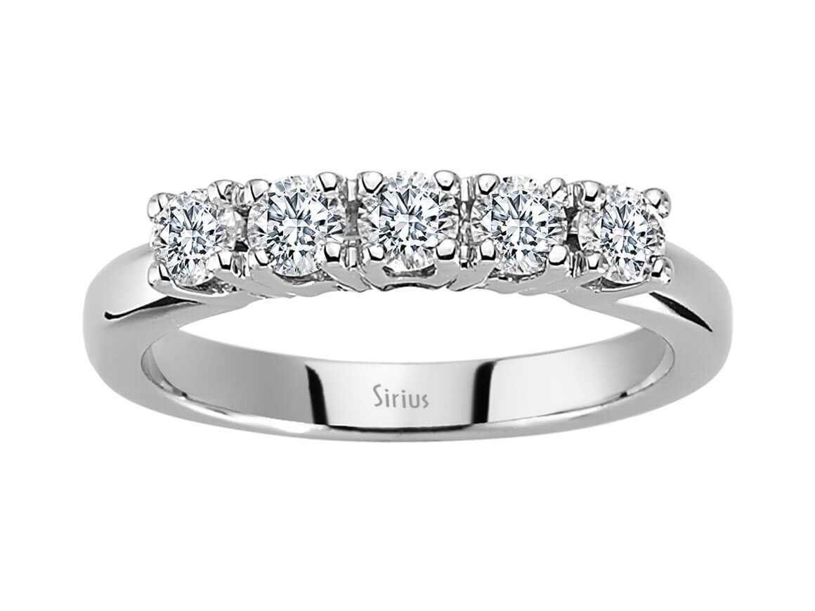 Exquisiter 5-Stein-Ring mit rund geschliffenen laborgezüchteten Diamanten in 14K Weißgold