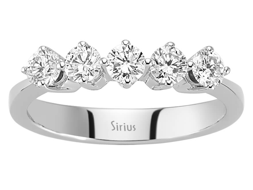 Eleganter 5-Stein-Ring mit rund geschliffenen laborgezüchteten Diamanten in 14K Weißgold