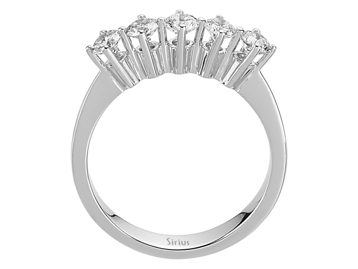 Eleganter 5-Stein-Ring mit rund geschliffenen laborgezüchteten Diamanten in 14K Weißgold