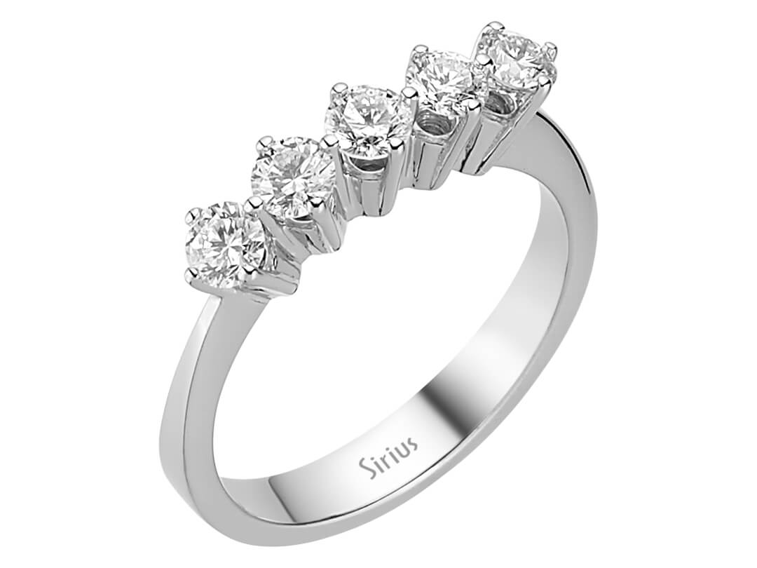 Eleganter 5-Stein-Ring mit rund geschliffenen laborgezüchteten Diamanten in 14K Weißgold