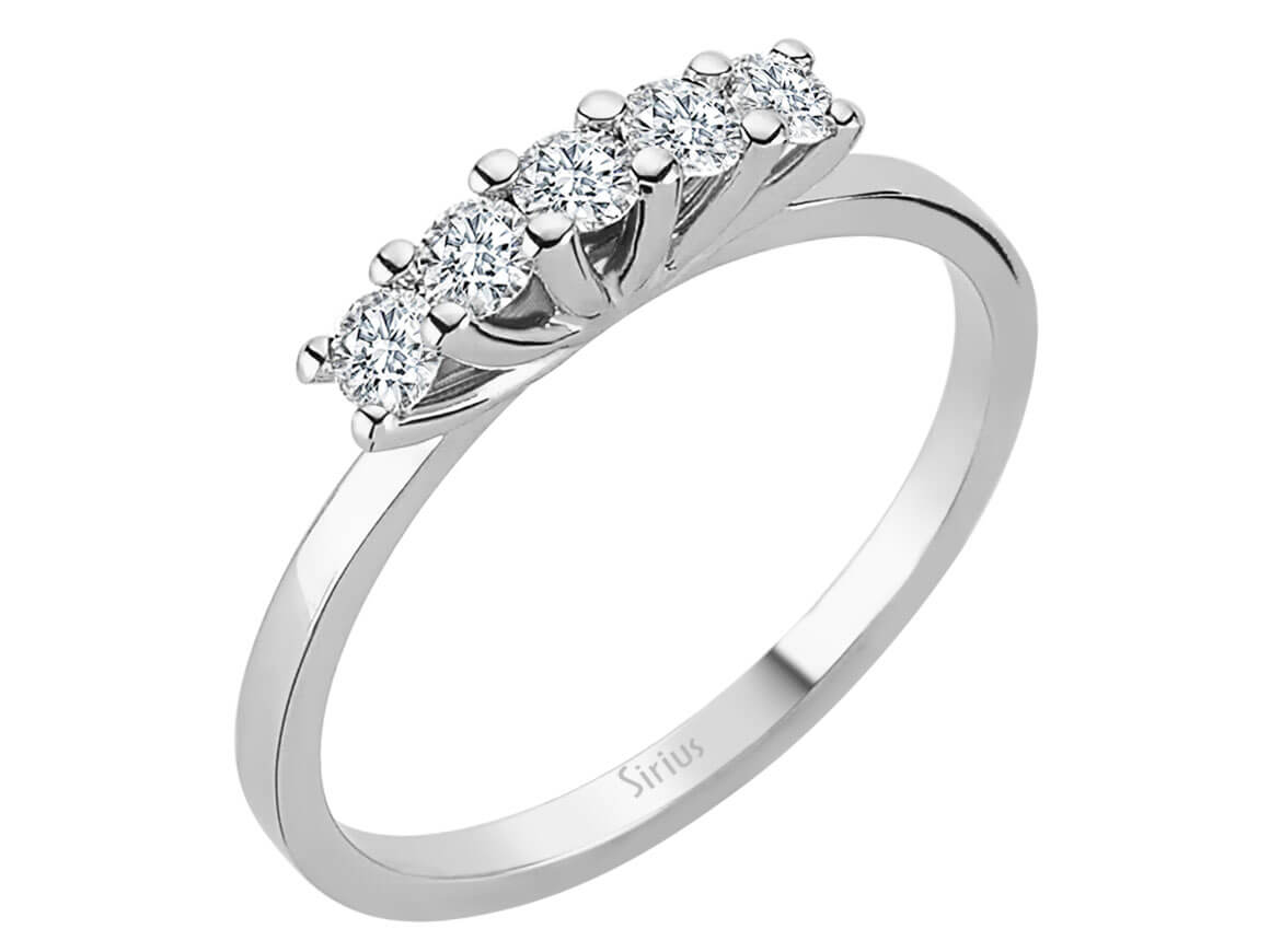 5-stone ring made of 14K White Gold with diamonds - Timeless elegance - high-quality Jewelry from Rosy Lab Diamonds