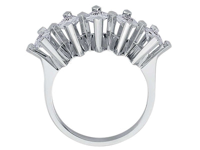 Elegant white gold ring with five sparkling diamonds
