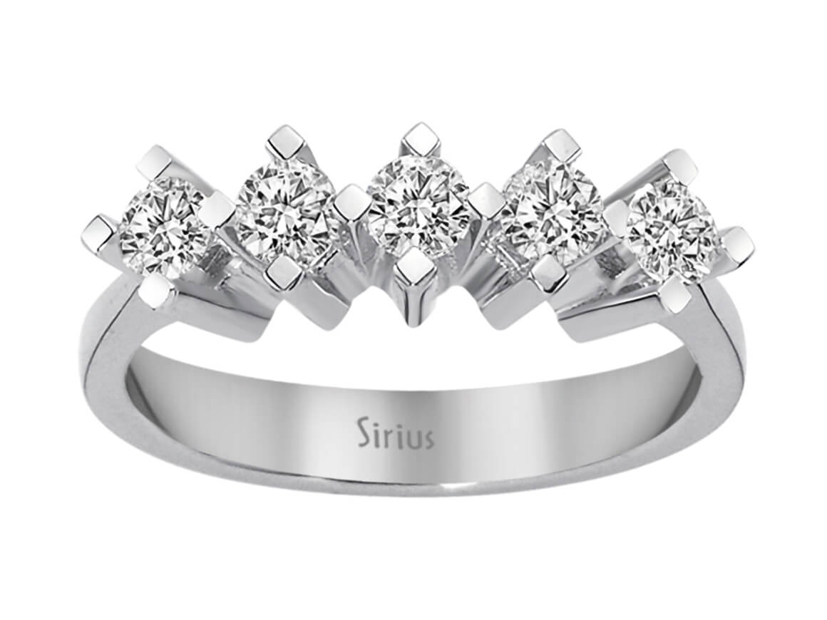 Klassischer Fünfstein-Diamantring mit 0,74 ct – 14K Weißgold