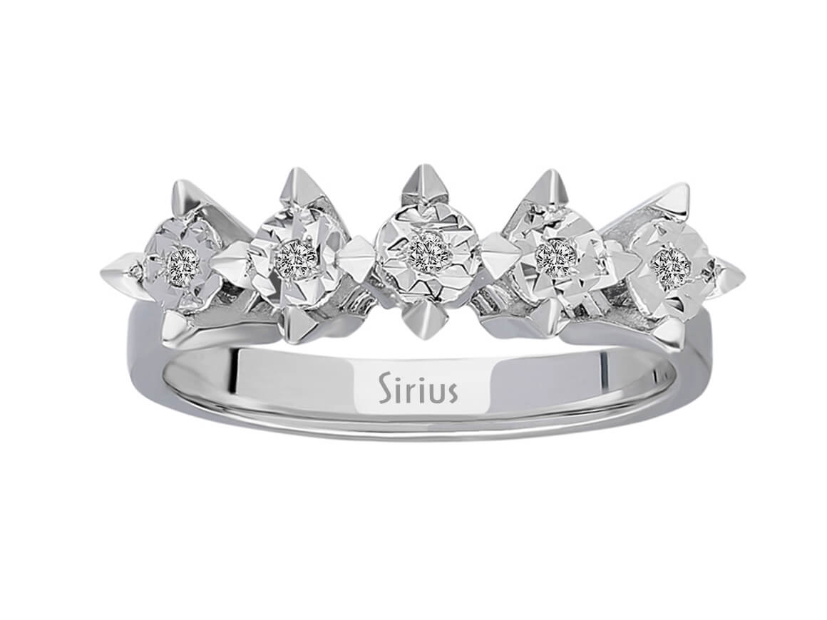 Ring with 5 round diamonds, each 0.05 carat, 8K white gold