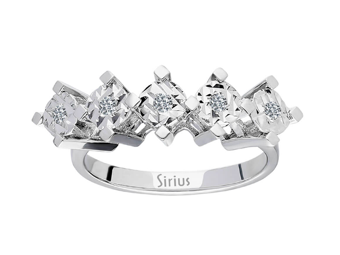 Ring with 5 round diamonds, each 0.09 carat, 8K white gold