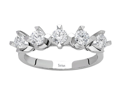14 Karat White Gold Ring with 5 Round Diamonds – Solitaire Ring