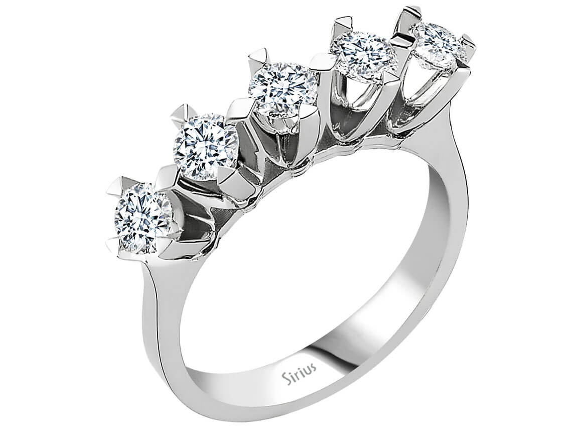 Fünfstein ring with lab-grown diamonds in white gold