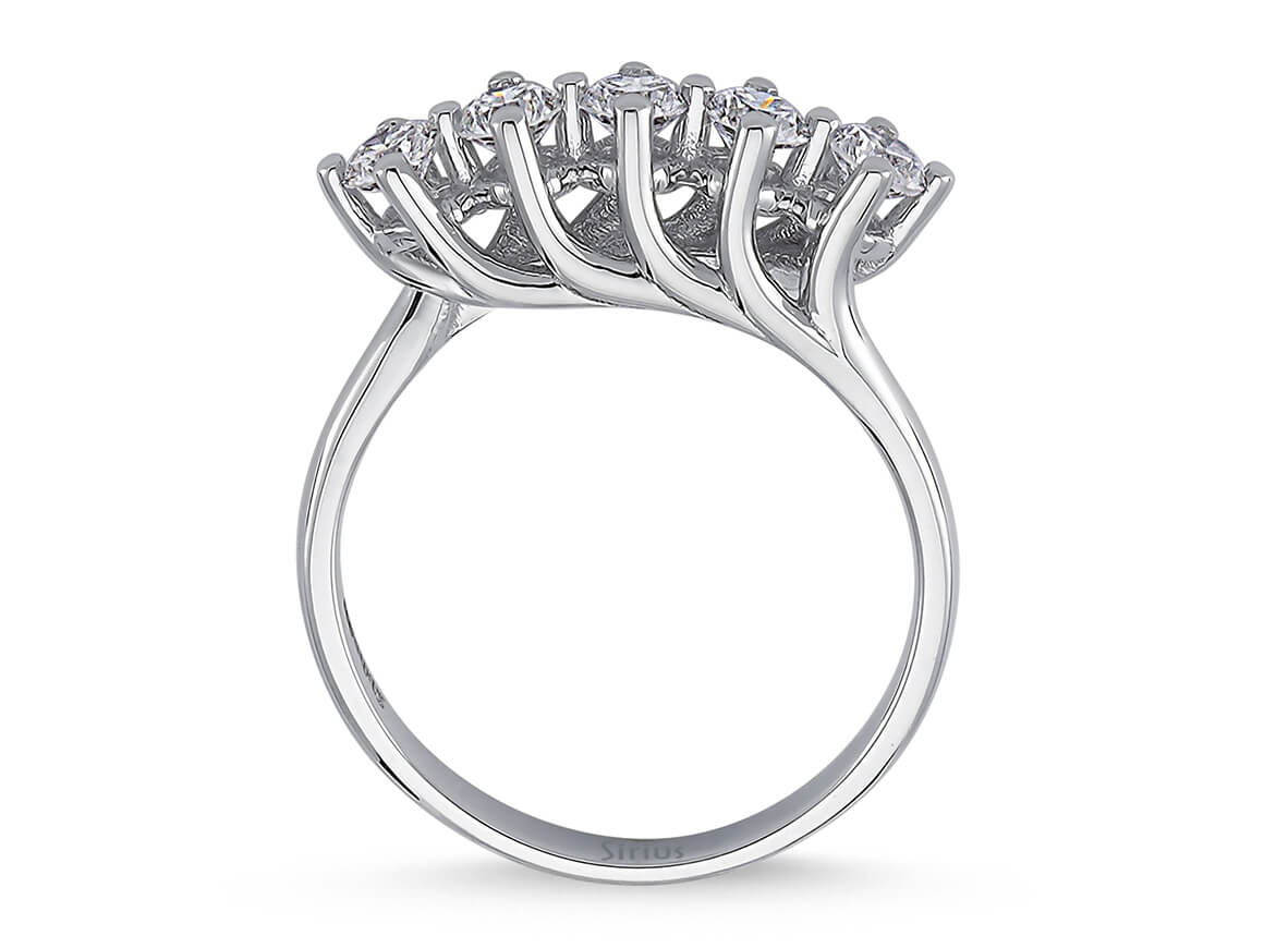 14K White Gold Ring with 5 Round Diamonds – Elegant 2.84 Carat Diamond Ring
