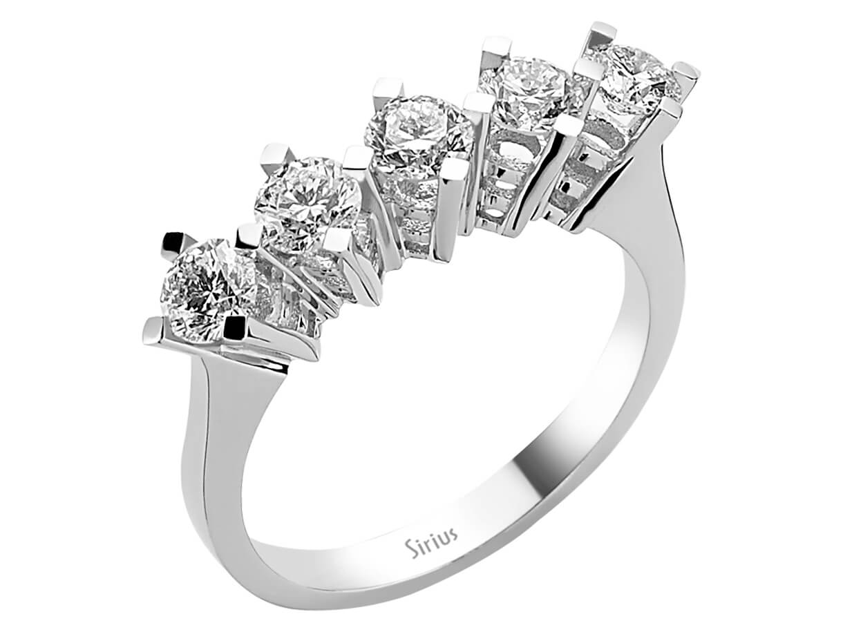 مجوهرات فاخرة من Rosy Lab Diamonds