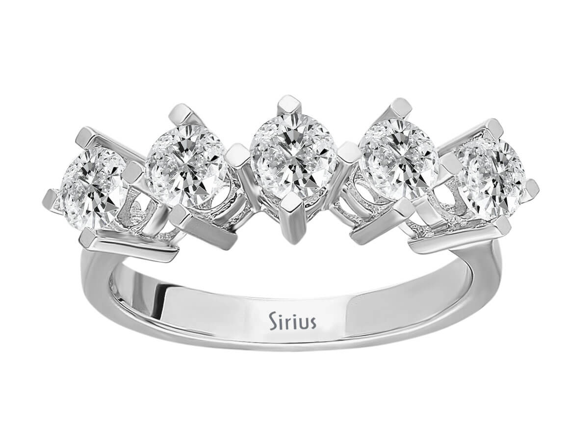 Bague en diamant à 5 pierres de 1,50 carat en Or Blanc 14 carats – l’élégance à l’état pur – Bijoux haut de gamme de Rosy Lab Diamonds