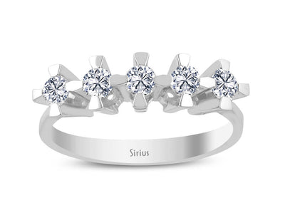 14K white gold ring with 5 round diamonds (0.50 carat)