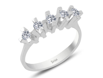 14K white gold ring with 5 round diamonds (0.50 carat)