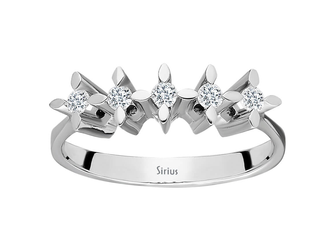 White Gold ring with 5 round diamonds - 8-karat - high-quality Jewelry from Rosy Lab Diamonds