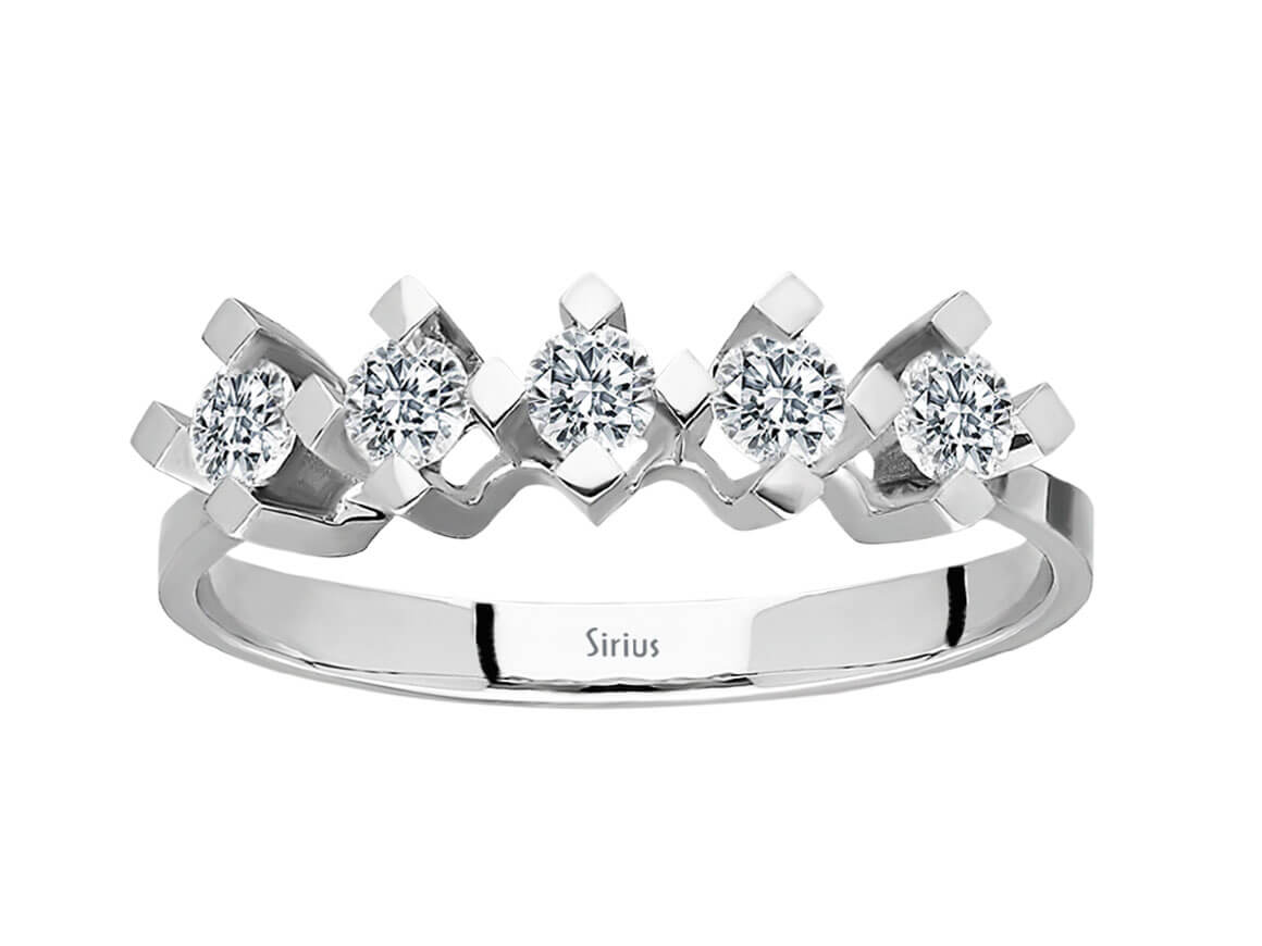 Elegant five-stone diamond ring in 14 karat white gold