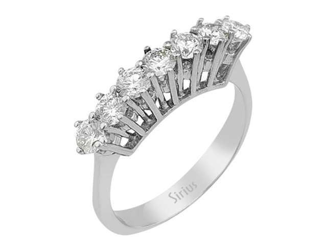 White gold ring with 7 lab-grown diamonds totaling 1.02 ct in 14K gold – high-quality Jewelry from Rosy Lab Diamonds