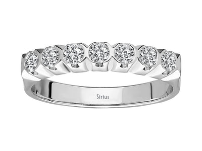 Zeitloser 7-Stein Rundschliff Diamantbandring in 14 Karat Weißgold