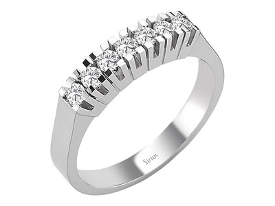 Weißgold Ring mit 7 laborgezüchteten Diamanten, insgesamt 0,32 Karat