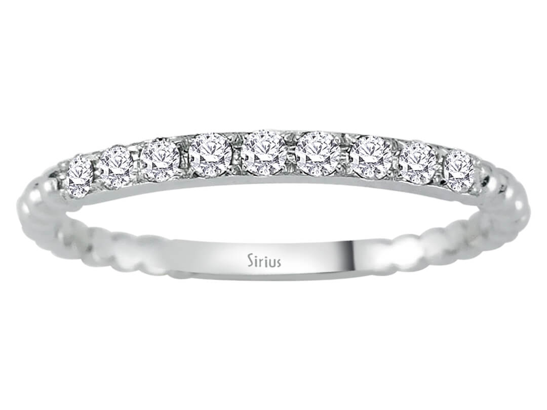 Gravürlü pembe altın yüzük ve 9 laboratuvar elması | 14 ayar Zarif ve Şık - Rosy Lab Diamonds’tan yüksek kaliteli Mücevher