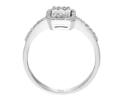 Elegant baguette and round diamond ring made of 14 karat white gold