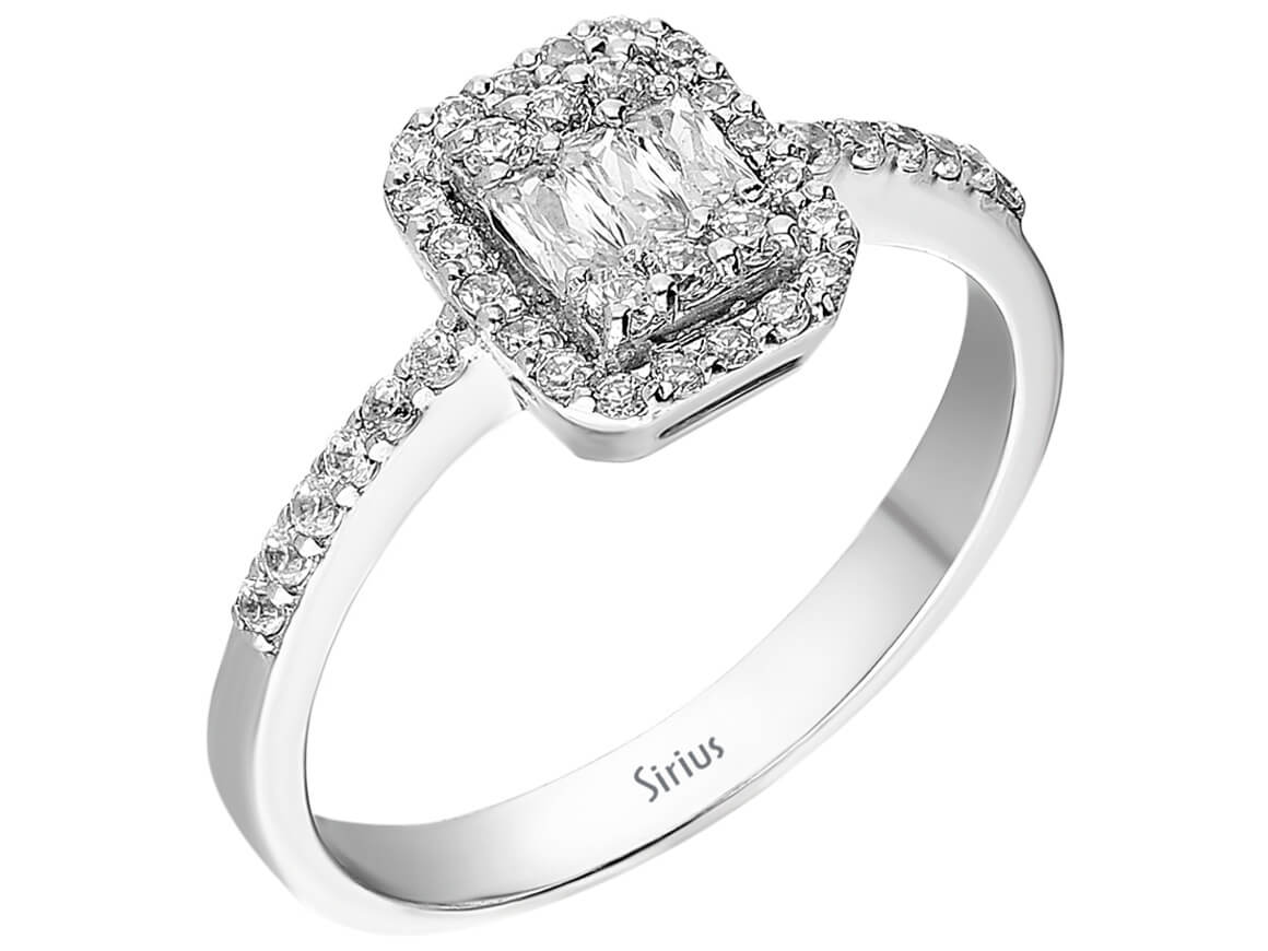 Elegant baguette and round diamond ring made of 14 karat white gold