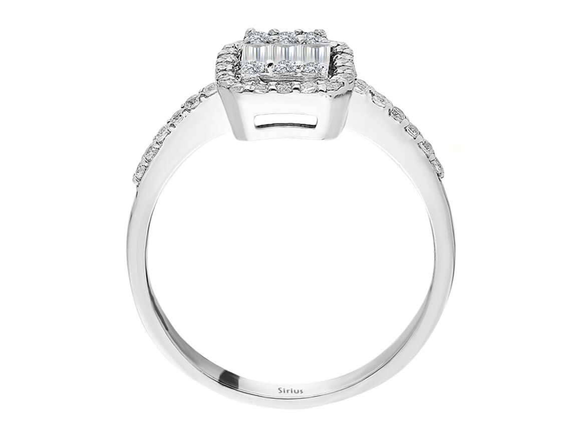 Bague prestige en diamant avec taille baguette et ronde en or 14 carats