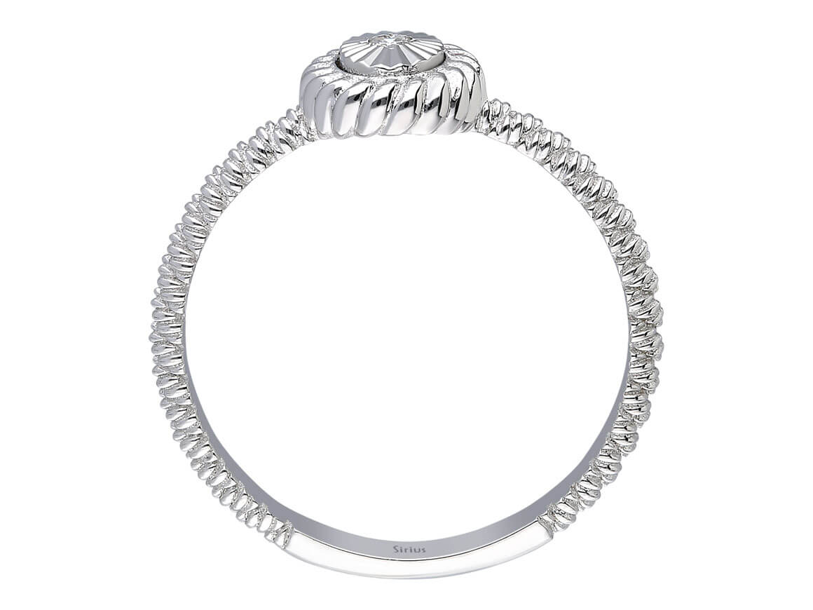 Bague Frida avec diamant rond et anneau structuré en or 14 carats