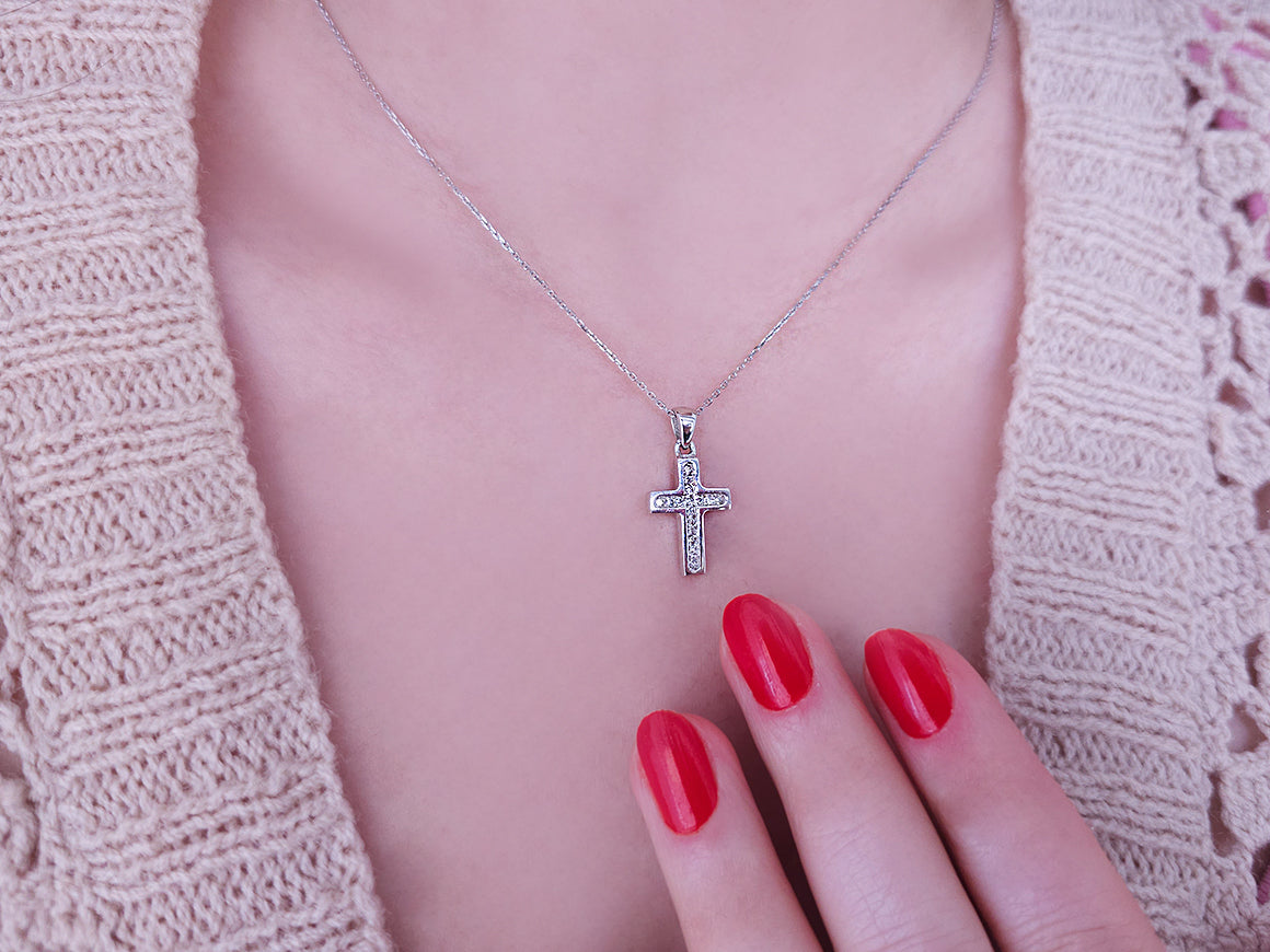 Kreuz-Anhänger mit 16 Labordiamanten aus 14K Gold | Zeitloser Schmuck - hochwertiger Schmuck von Rosy Lab Diamonds