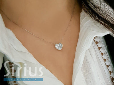 Heart necklace with 112 diamonds – 0.49 carat