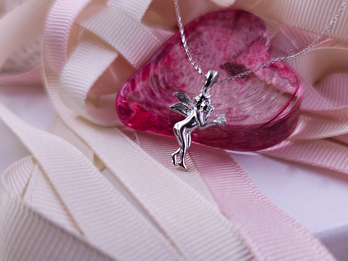 Angel-shaped diamond pendant – 0.03 ct | 8K white gold