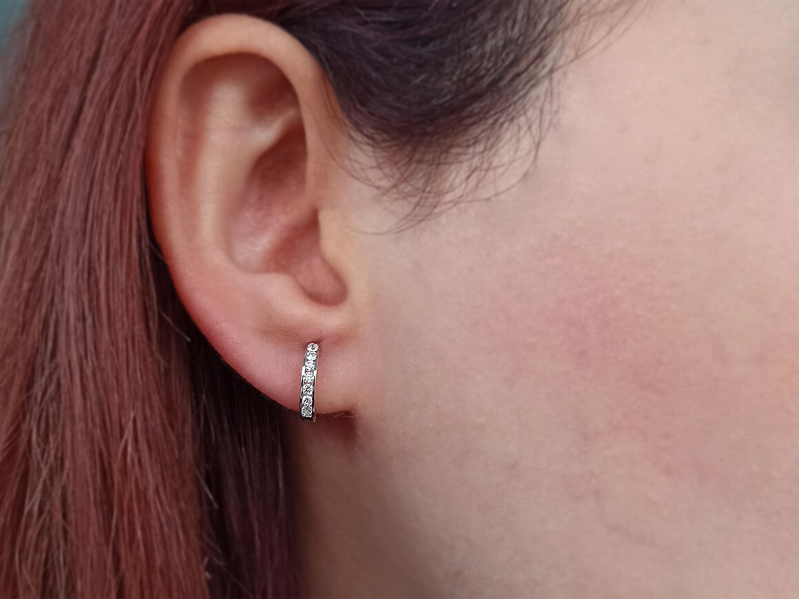 Créoles avec 14 diamants de laboratoire en Or Blanc 333 - des Bijoux haut de gamme de Rosy Lab Diamonds