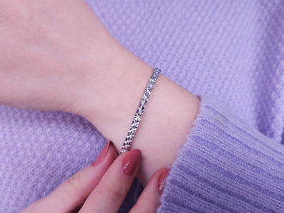 Geometric bracelet with 45 lab-grown diamonds in 8K white gold
