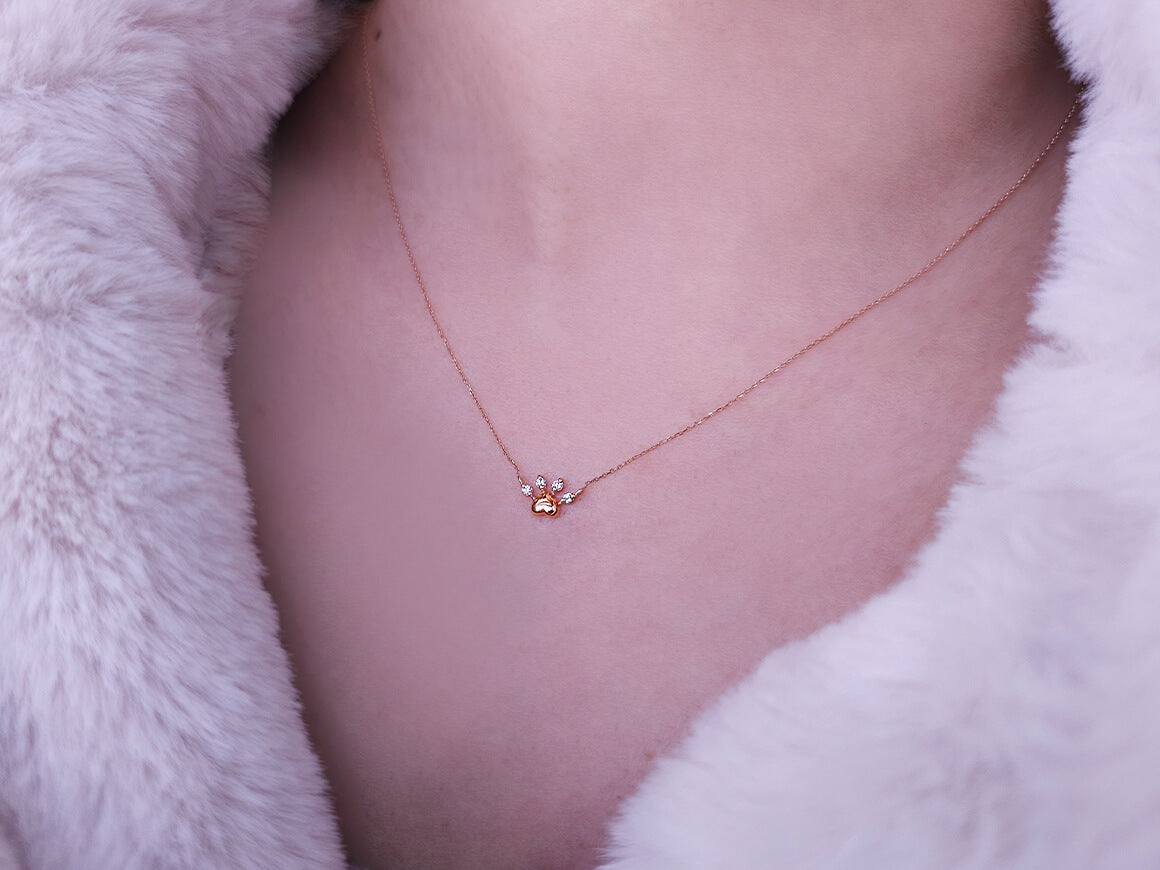 Kalp ve laboratuvar pırlantalı pati kolye ucu | 14K Rose Altın – Rosy Lab Diamonds’tan kaliteli Mücevher