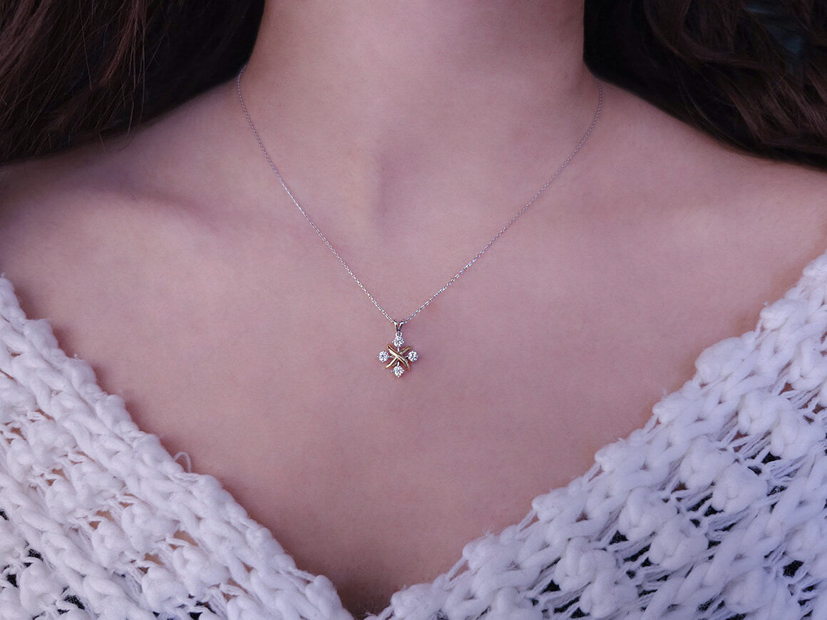 Quattro pendant with 4 diamonds - 14K two-tone gold - high-quality Jewelry from Rosy Lab Diamonds